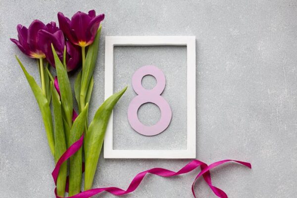 Dovanos moters dienos proga